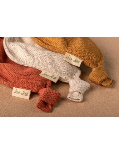 Doudou Plat Lapin Ocre en coton biologique