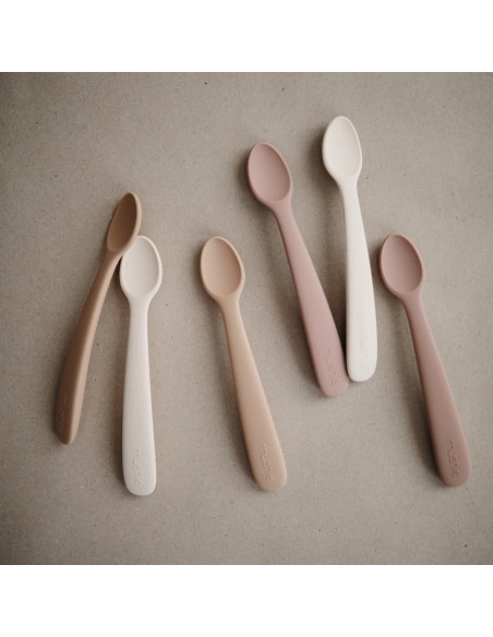 Petites Cuillères Mushie (x2) en silicone souple Crème et Rose Blush
