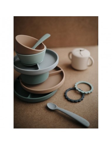 Assiette à compartiments Mushie en silicone...