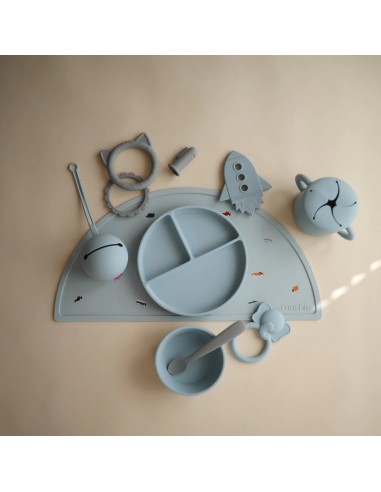 Assiette à compartiments Mushie en silicone...