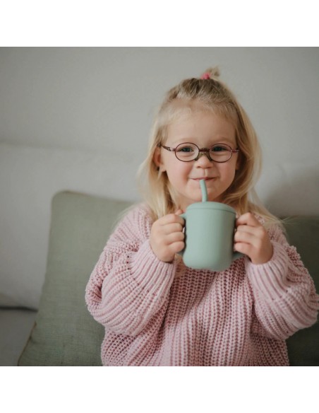 Gobelet d'apprentissage en silicone souple à anses avec paille vert