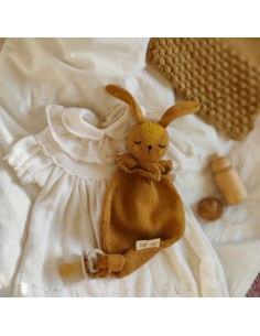 Doudou Plat Lapin Ocre en coton biologique