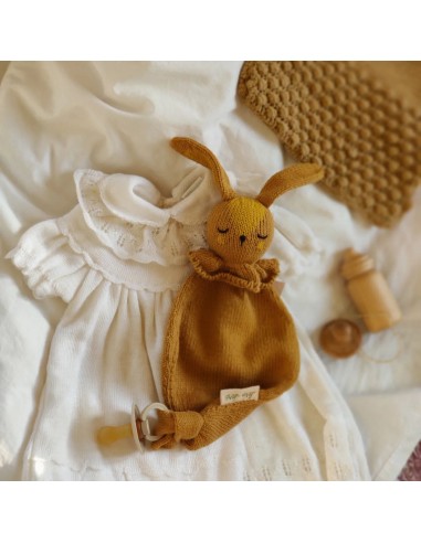 Doudou Plat Lapin Ocre en coton biologique