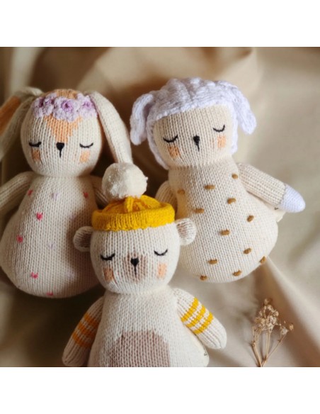 Hochet en Crochet Lapin Qori LeroLero - Jouet émotionnel & solidaire