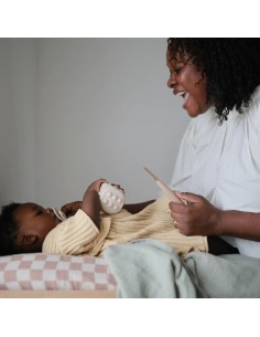 Jeu sensoriel Dés en Silicone Mushie 2