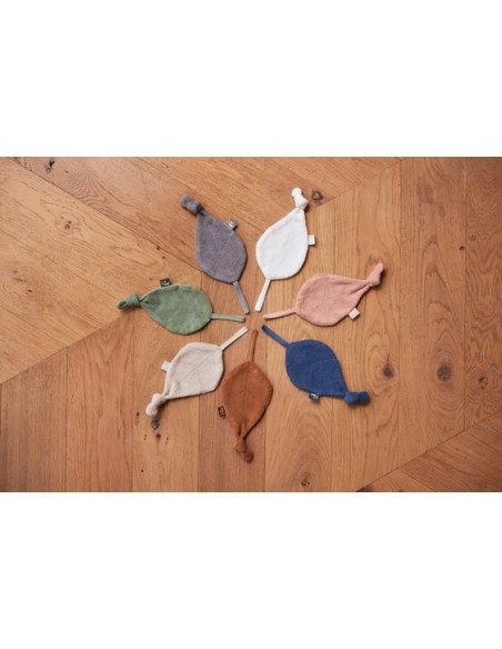 Doudou attache-tétine Feuille Nougat
