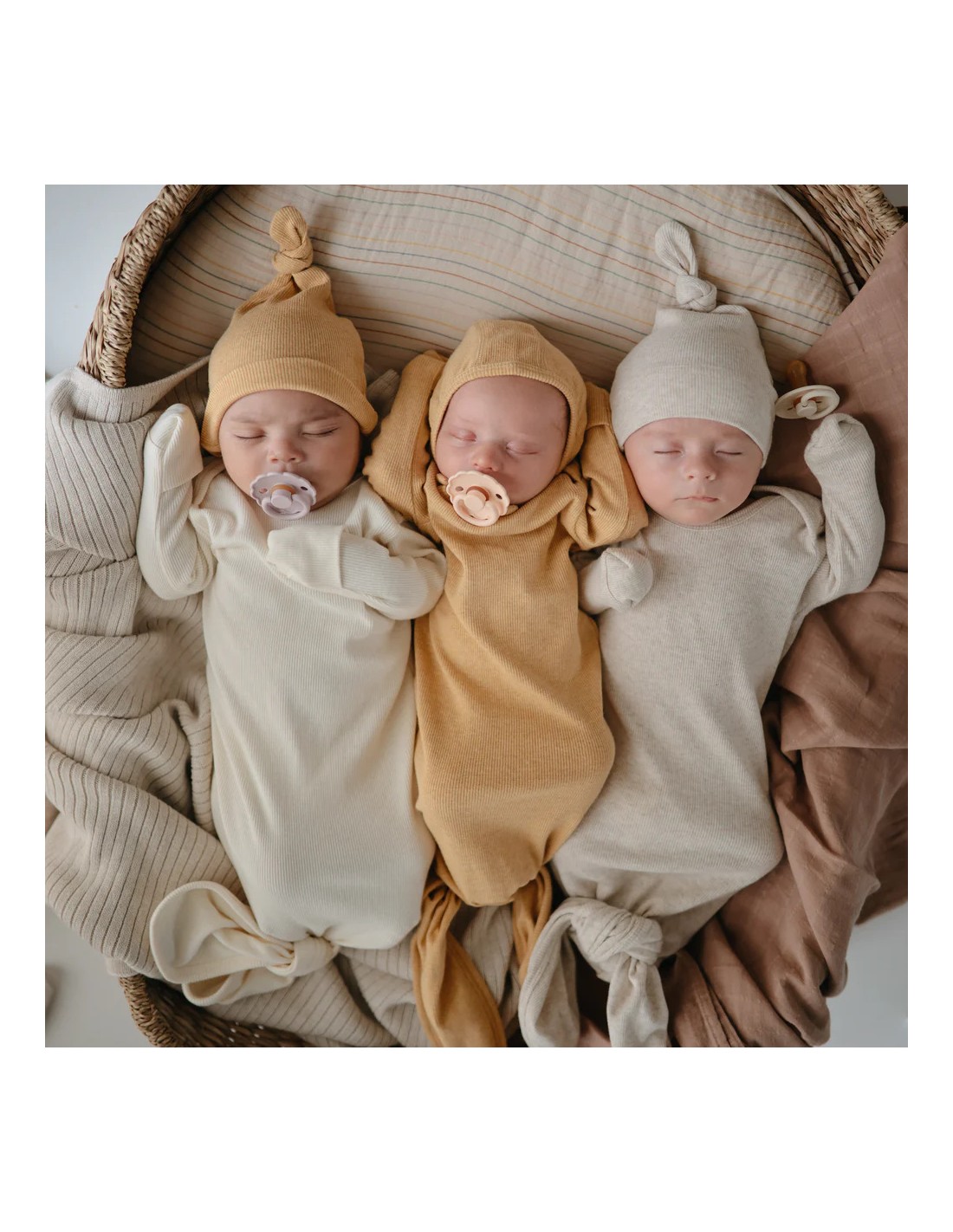 Bonnet online naissance moutarde