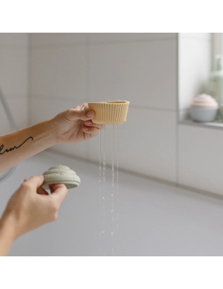 Jouet d'éveil, manipulation et bain Cup cakes Mushie