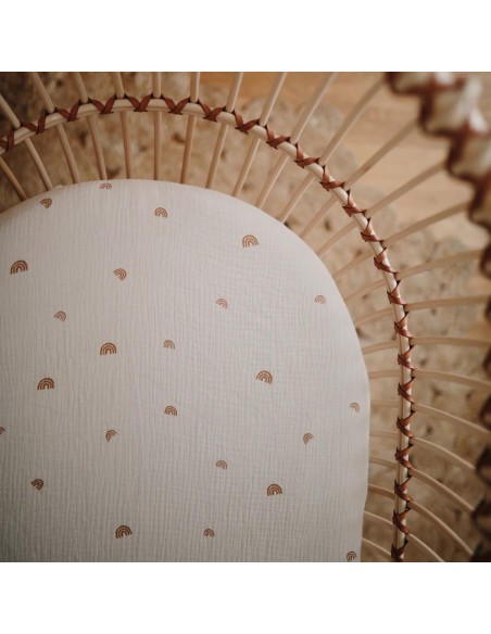 Drap housse Gaze de coton Mushie 60 x 120 cm Beige Arc en Ciel