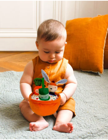 Jouet d'éveil Le Moyen Potager de Lapin Gabin Ebulobo