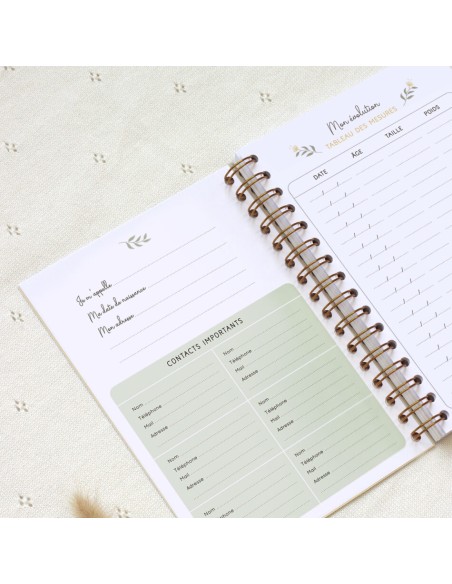 Carnet de Suivi de Bébé - Les 6 Premiers Mois Zü