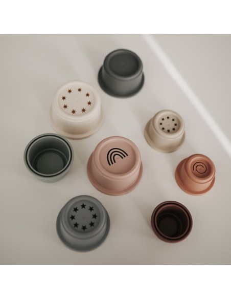 Jouet Tour empilable Mushie Retro